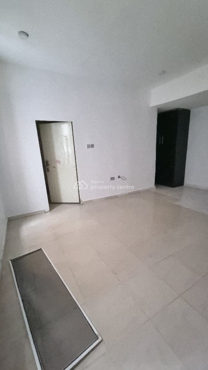 2 Bedroom Apartment in a Gated and Secured Estate, Ikate, Lekki, Lagos, Flat / Apartment for Rent