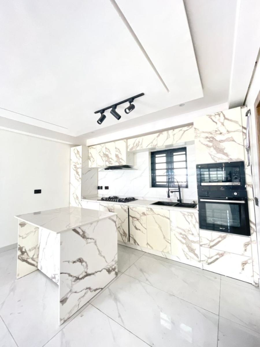 Newly Built 2 Bedroom Penthouse Apartment with Gym, Ologolo, Lekki, Lagos, Flat / Apartment for Sale