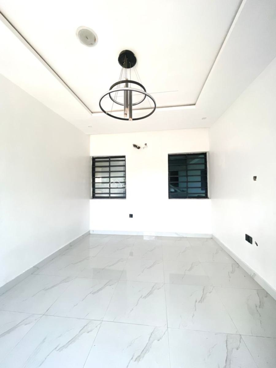 Newly Built 2 Bedroom Penthouse Apartment with Gym, Ologolo, Lekki, Lagos, Flat / Apartment for Sale