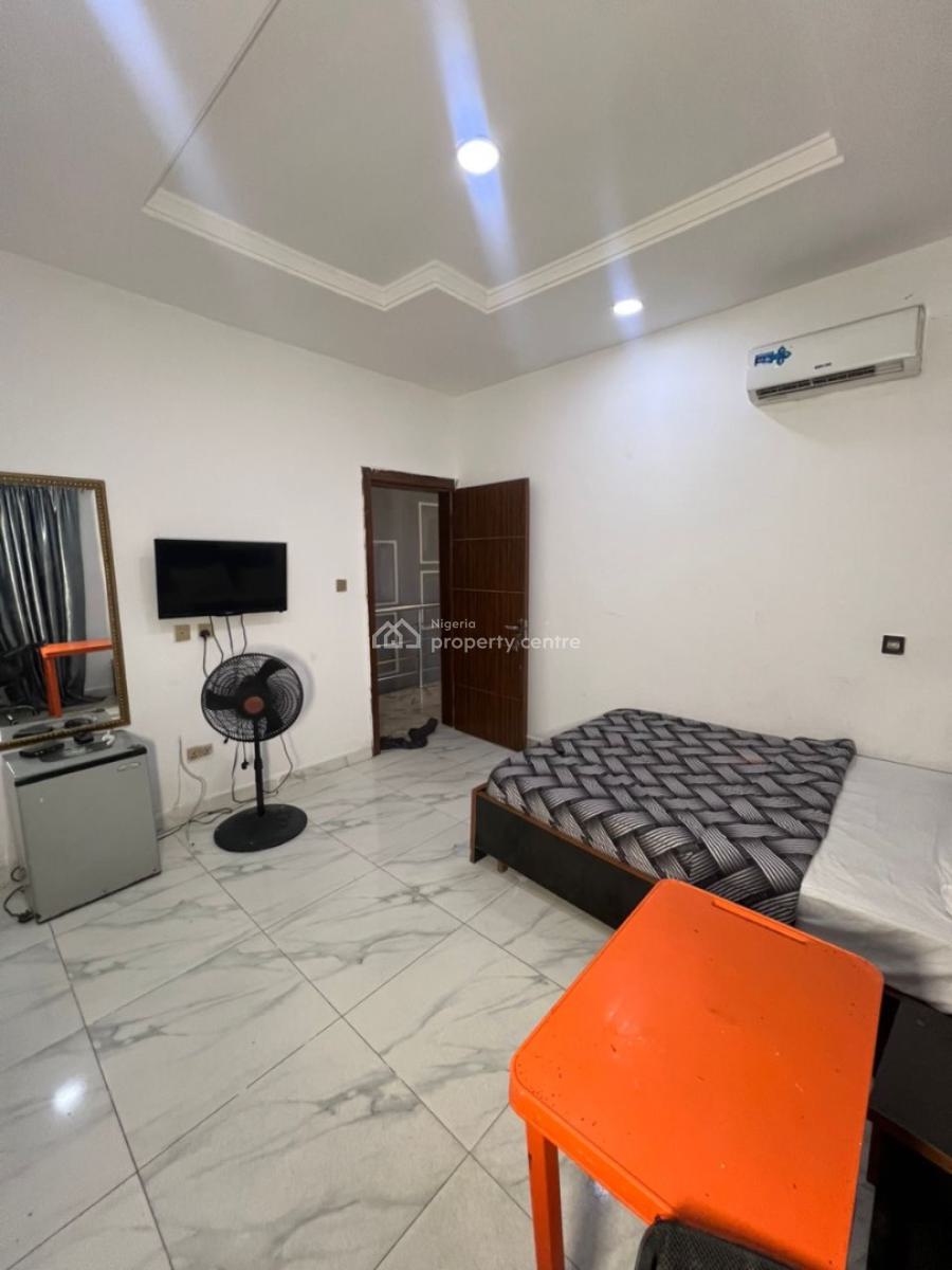 Single Room Self Contain, Chevron, Lekki, Lagos, Flat / Apartment for Rent