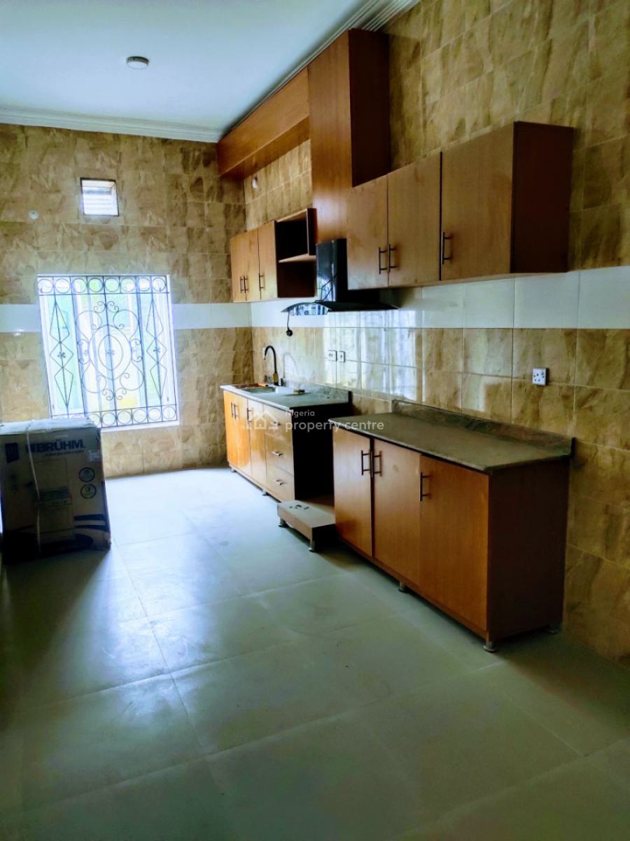 Standard Six (6) Bedroom Detached Duplex, Shelter Afrique Estate, Uyo, Akwa Ibom, Detached Duplex for Rent