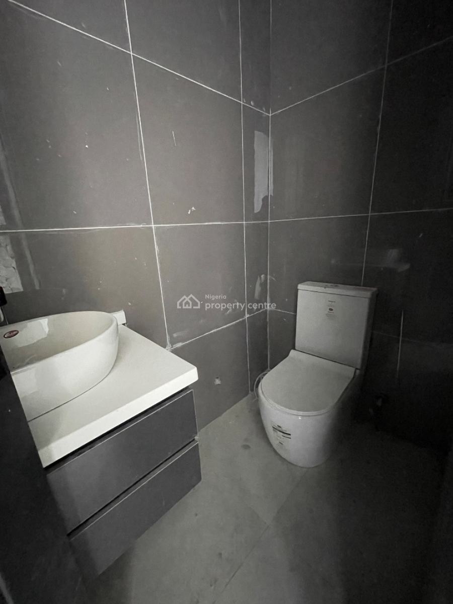 2 Bedroom Apartment, Lekki Phase 1, Lekki, Lagos, Block of Flats for Sale