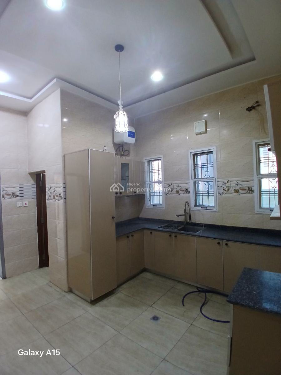 Well-finished 4-bedroom Semi-detached Duplex with Acs, Gilmor Area, Jahi, Abuja, Semi-detached Duplex for Rent