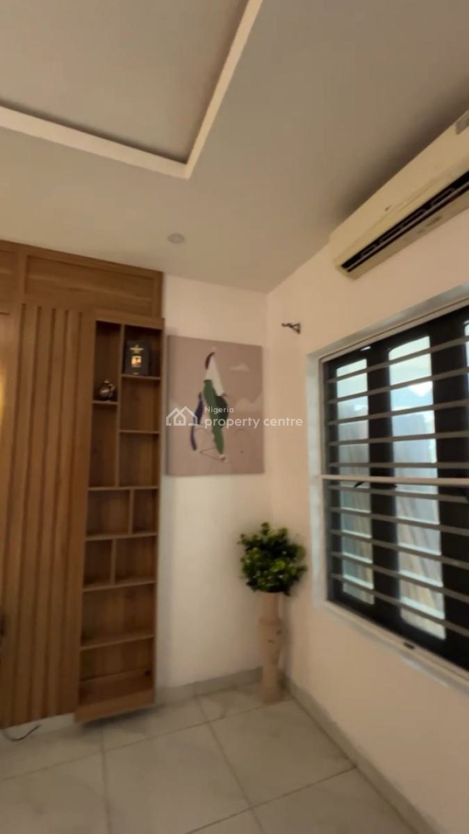 Lovely 1bedroom Flat with 2toilet,pool,24/7hrs, Orchid Road, Lekki, Lagos, Mini Flat (room and Parlour) for Rent
