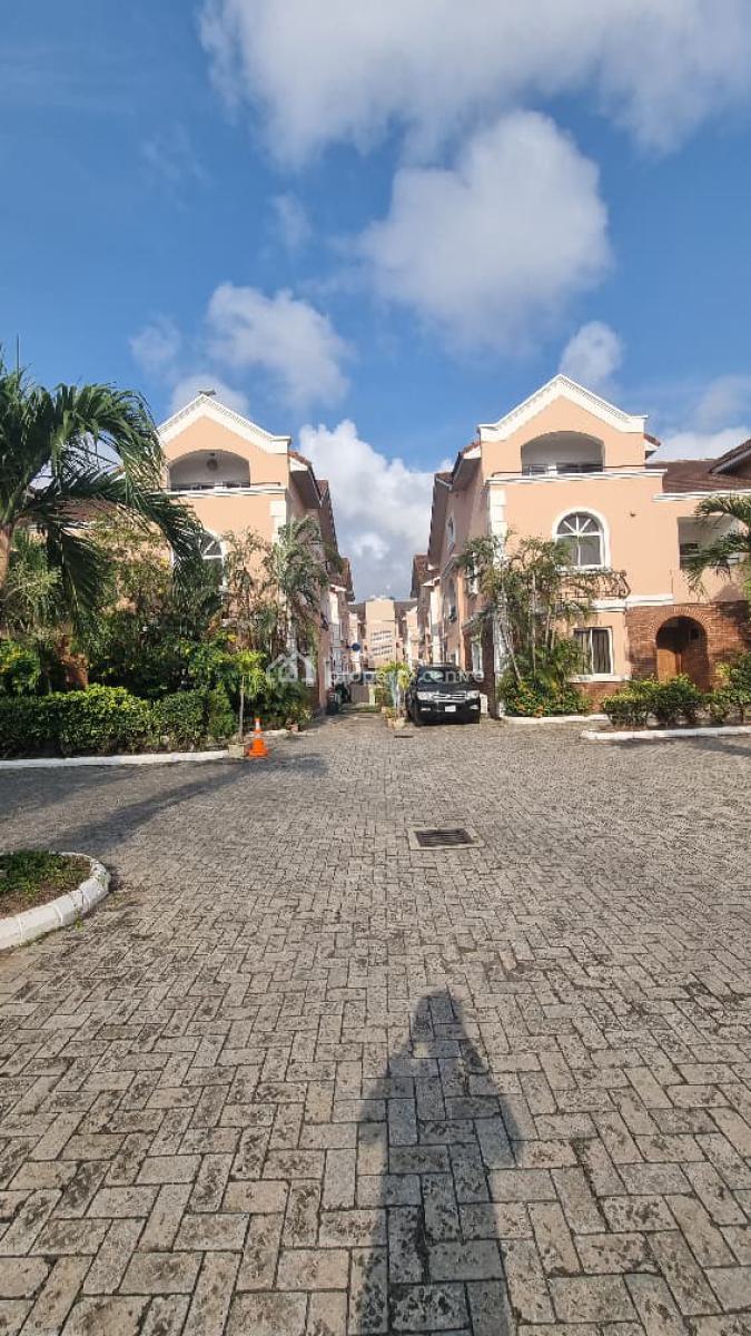 4 Bedroom Duplex in a Secure Estate, Parkview Estate, Ikoyi, Lagos, Detached Duplex for Rent