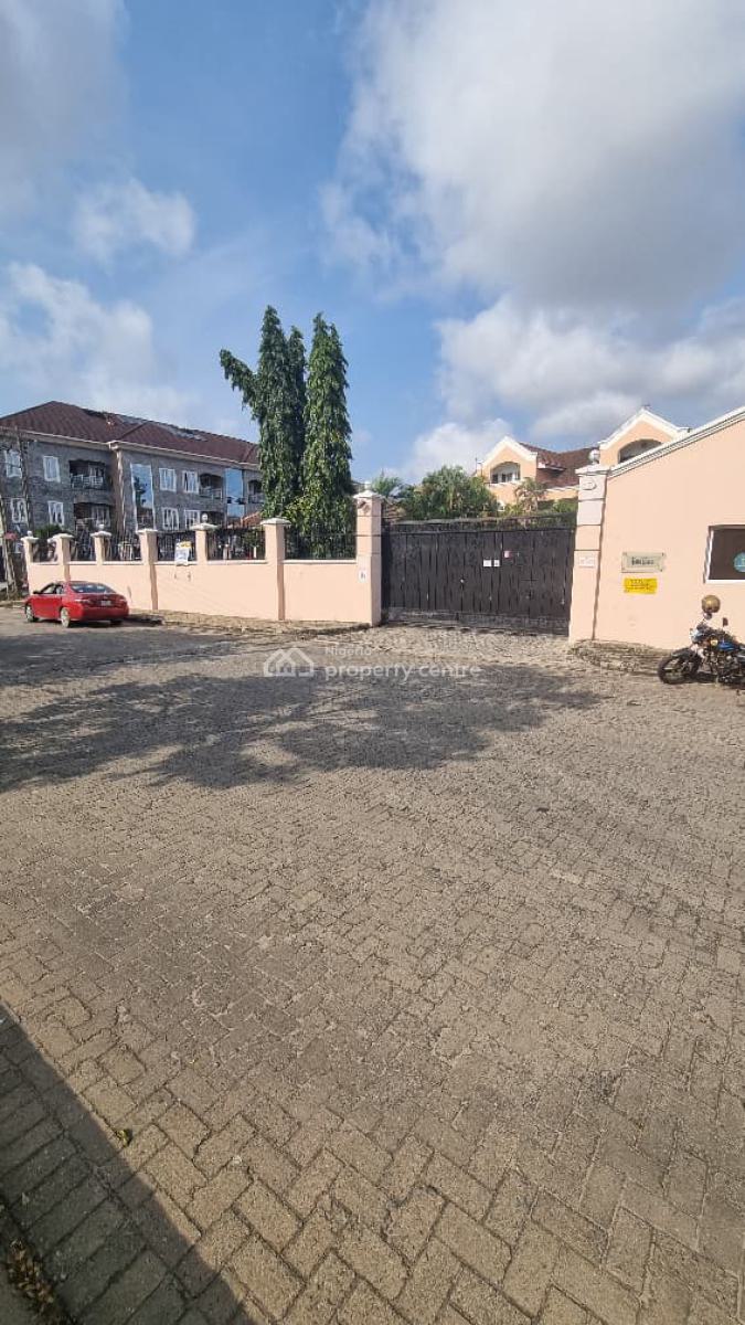 4 Bedroom Duplex in a Secure Estate, Parkview Estate, Ikoyi, Lagos, Detached Duplex for Rent