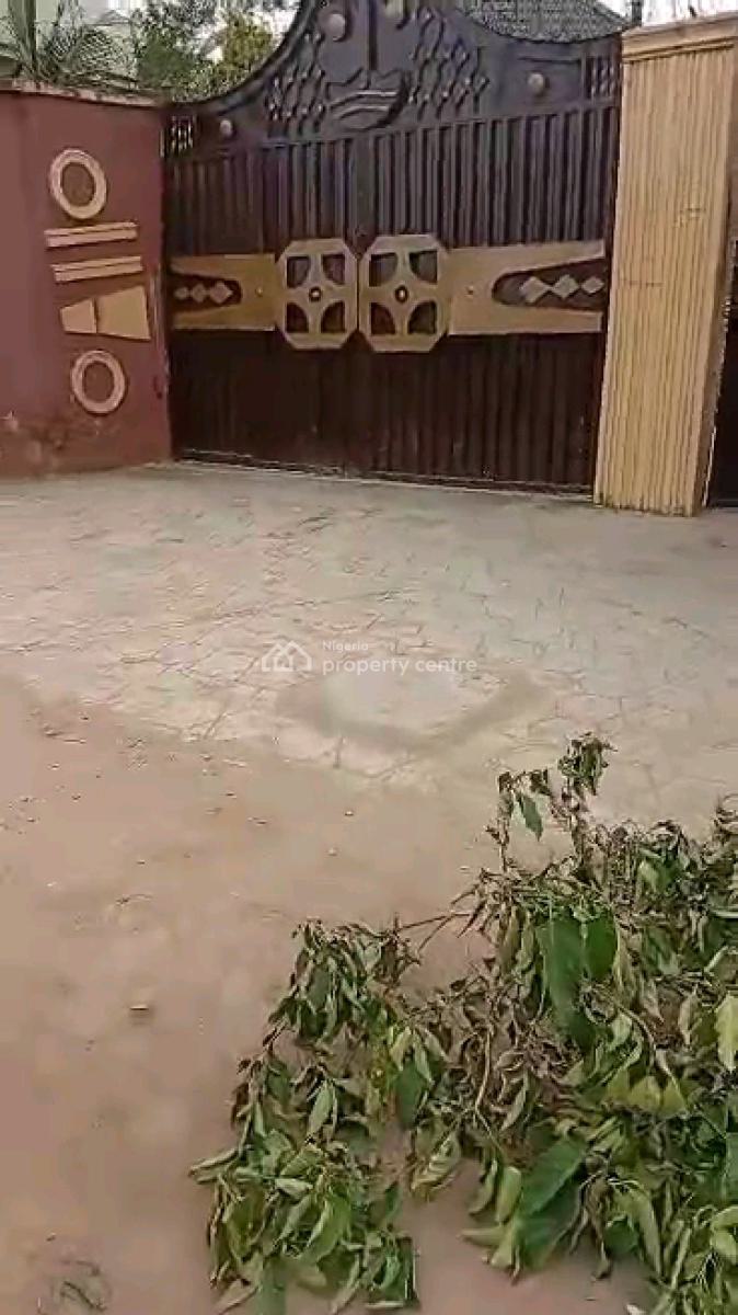 8 Units of 2 Bedroom Flats on a Full Plot of Land., Ijegun, Jakande Road, Isheri, Lagos, Block of Flats for Sale