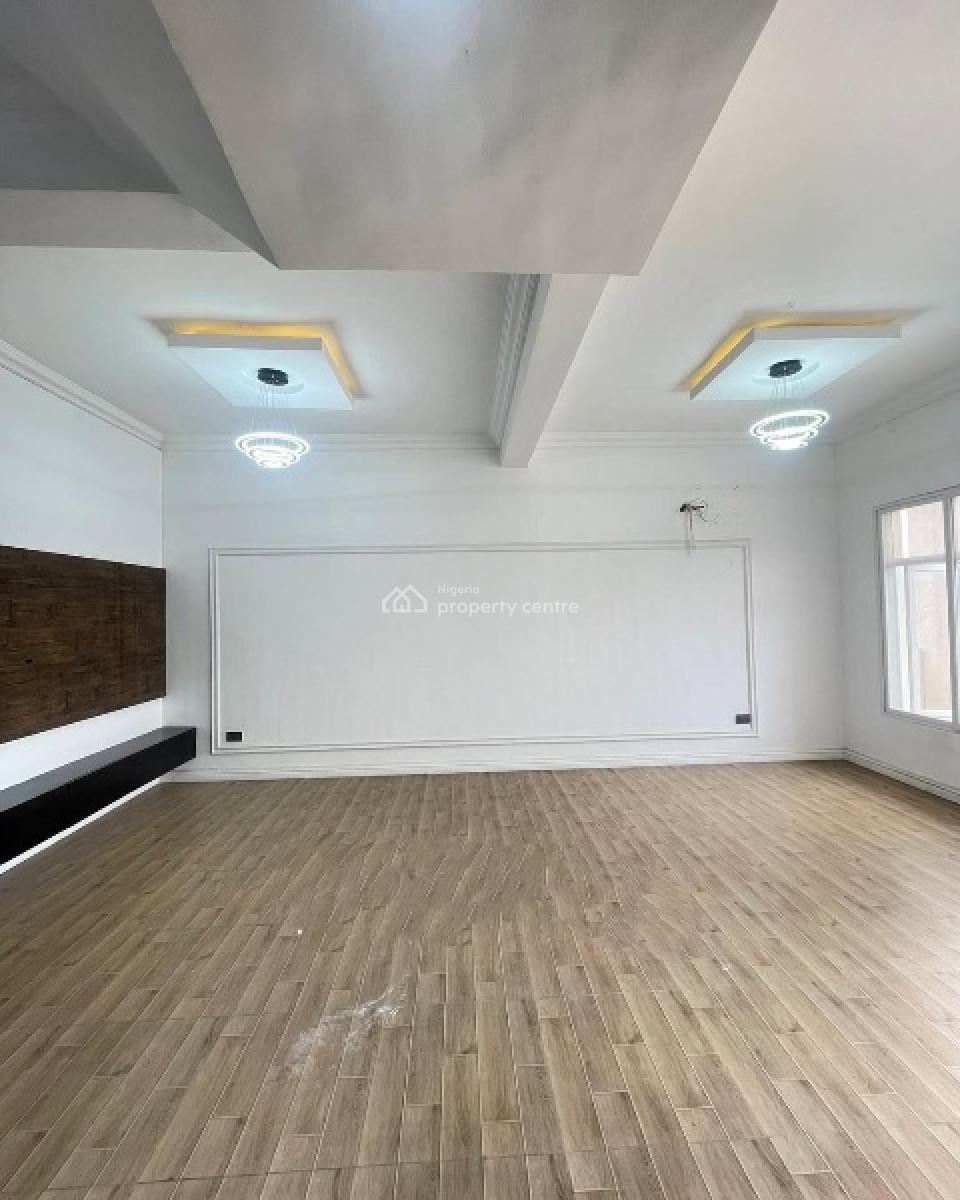 Fully Serviced 2-bedroom Maisonette, Lekki Phase 1, Lekki, Lagos, Flat / Apartment for Rent