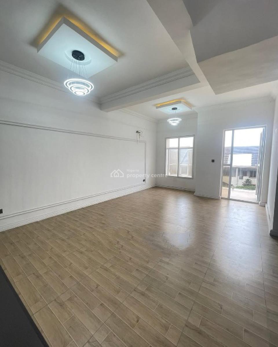 Fully Serviced 2-bedroom Maisonette, Lekki Phase 1, Lekki, Lagos, Flat / Apartment for Rent