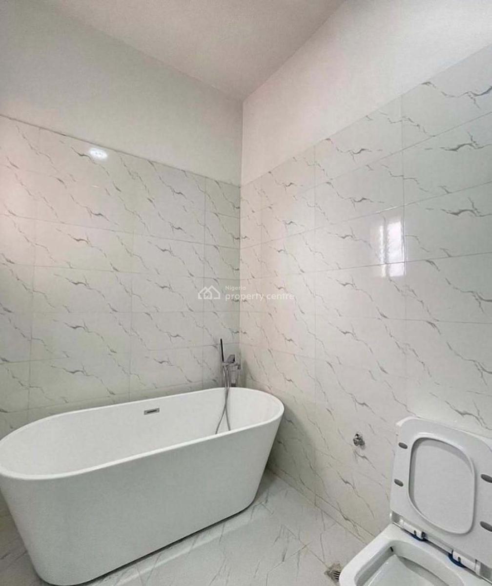 Fully Serviced 2-bedroom Maisonette, Lekki Phase 1, Lekki, Lagos, Flat / Apartment for Rent