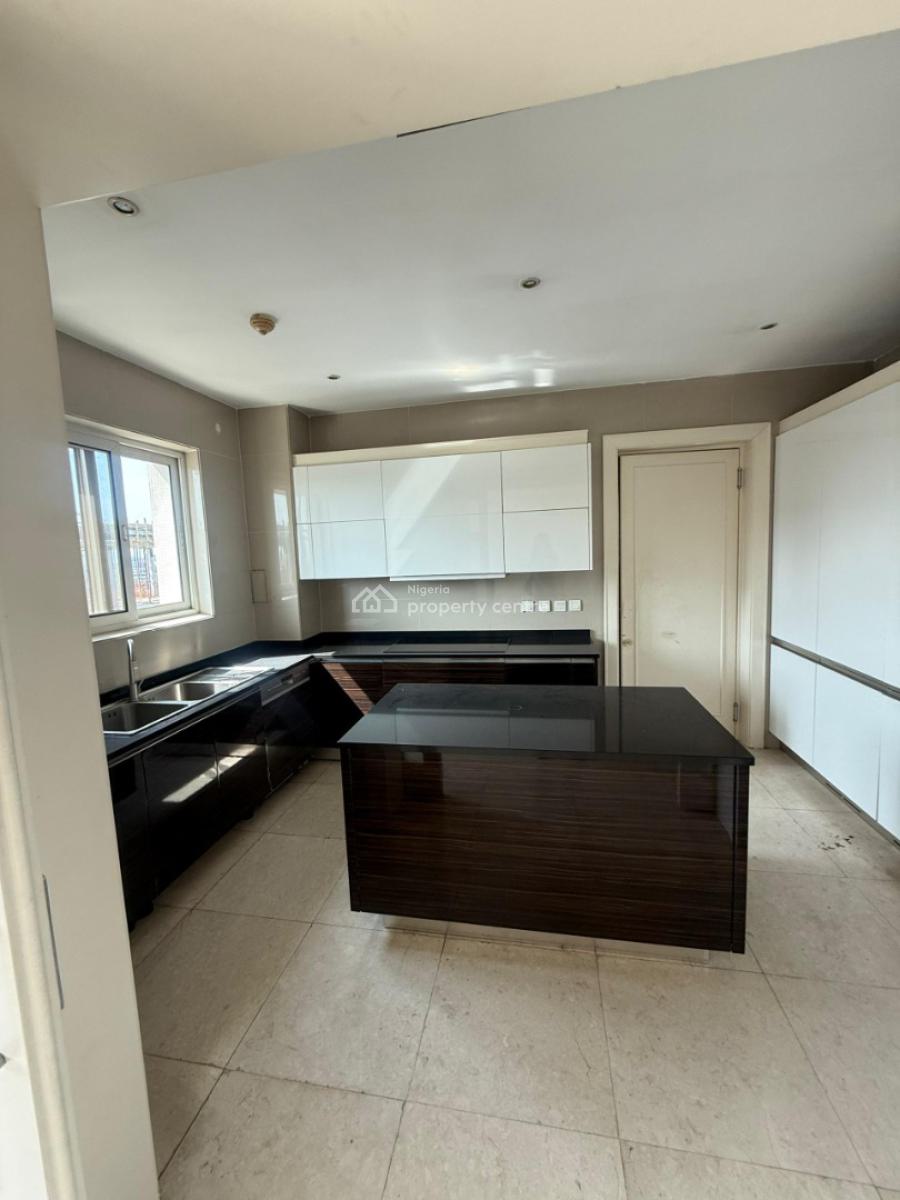 Well Maintained & Spacious 4 Bedroom Apartment, Old Ikoyi, Ikoyi, Lagos, Flat / Apartment for Rent