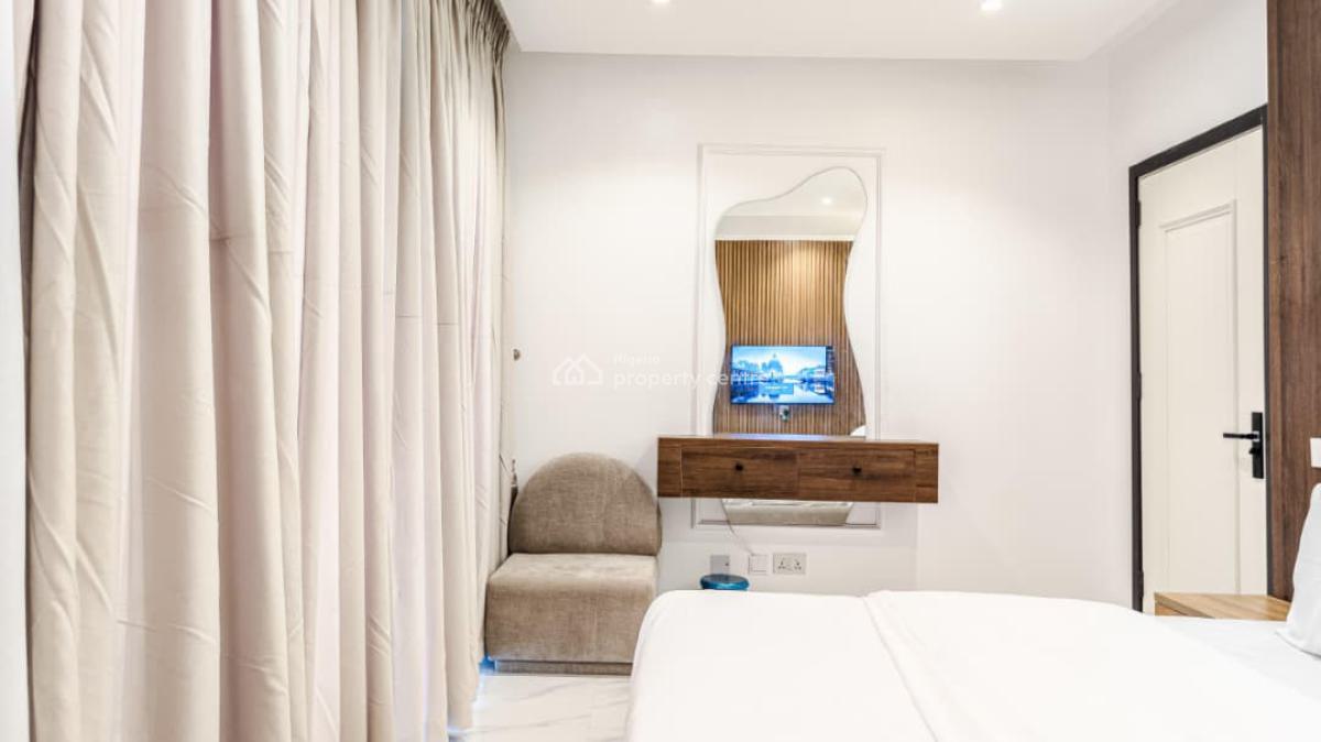 Stylish 2-bedroom Furnished Apartment with Ps5 and Balcony, Lekki Phase 1, Lekki, Lagos, Flat / Apartment Short Let