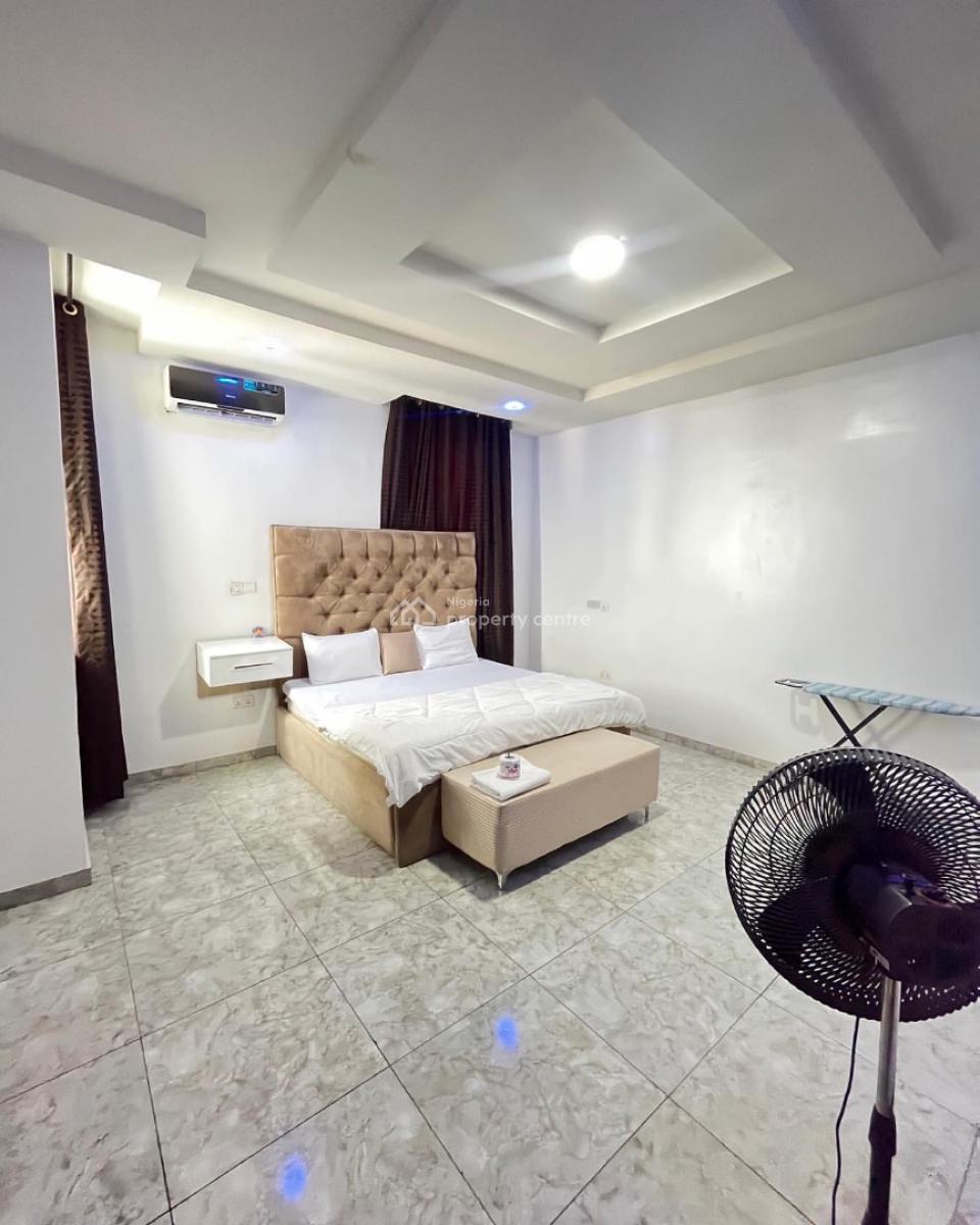 Fully Furnished 2 Bedroom Penthouse, Lekki Conservation, Lekki, Lagos, Block of Flats for Sale