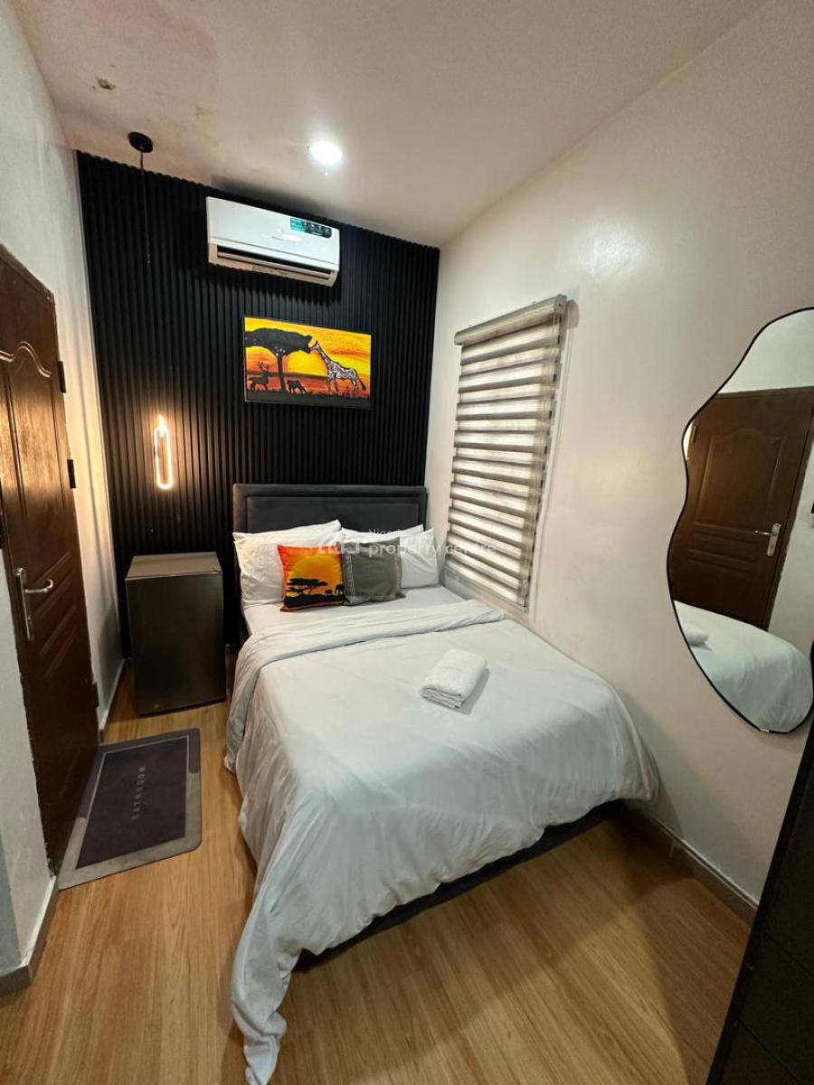Cleanly Furnished Studio Apartment in Ikate with Kitchennette, Ikate, Ikate, Lekki, Lagos, Self Contain (single Rooms) Short Let