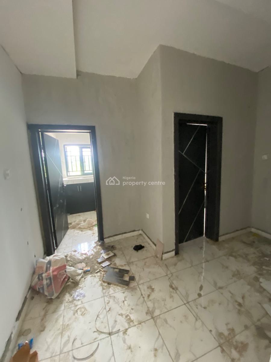 Spacious One Bedroom Apartment, in a Gated Estate in Ogombo, Ajah, Lagos, Mini Flat (room and Parlour) for Rent