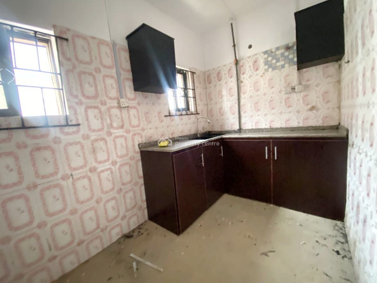 Luxury 3 Bedroom Apartment, Gra Phase 1, Magodo, Lagos, Flat / Apartment for Rent