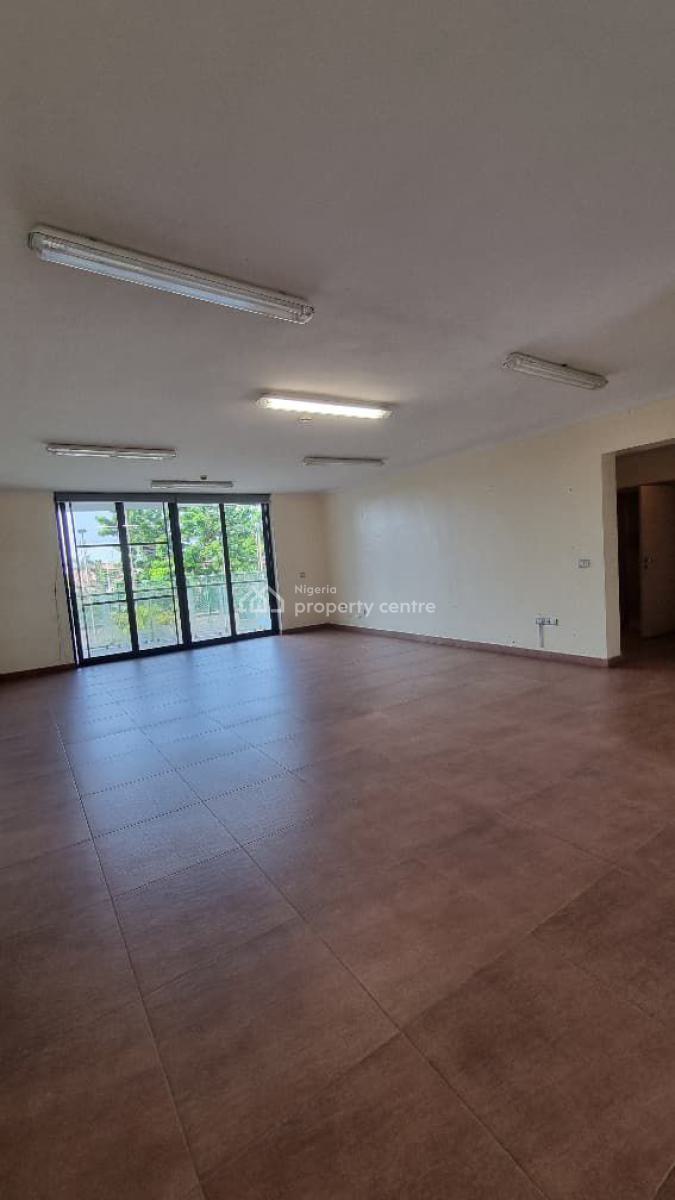 3bedroom Apartment in a Secure Environment with Pool, Gym, Lawn Tennis, Old Ikoyi, Ikoyi, Lagos, Flat / Apartment for Rent