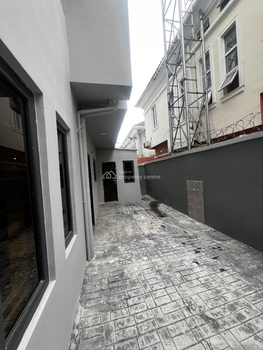 4 Bedroom Terrace Duplex with Study Room and Bq, Sp Road Ologolo, Lekki, Lagos, Terraced Duplex for Sale
