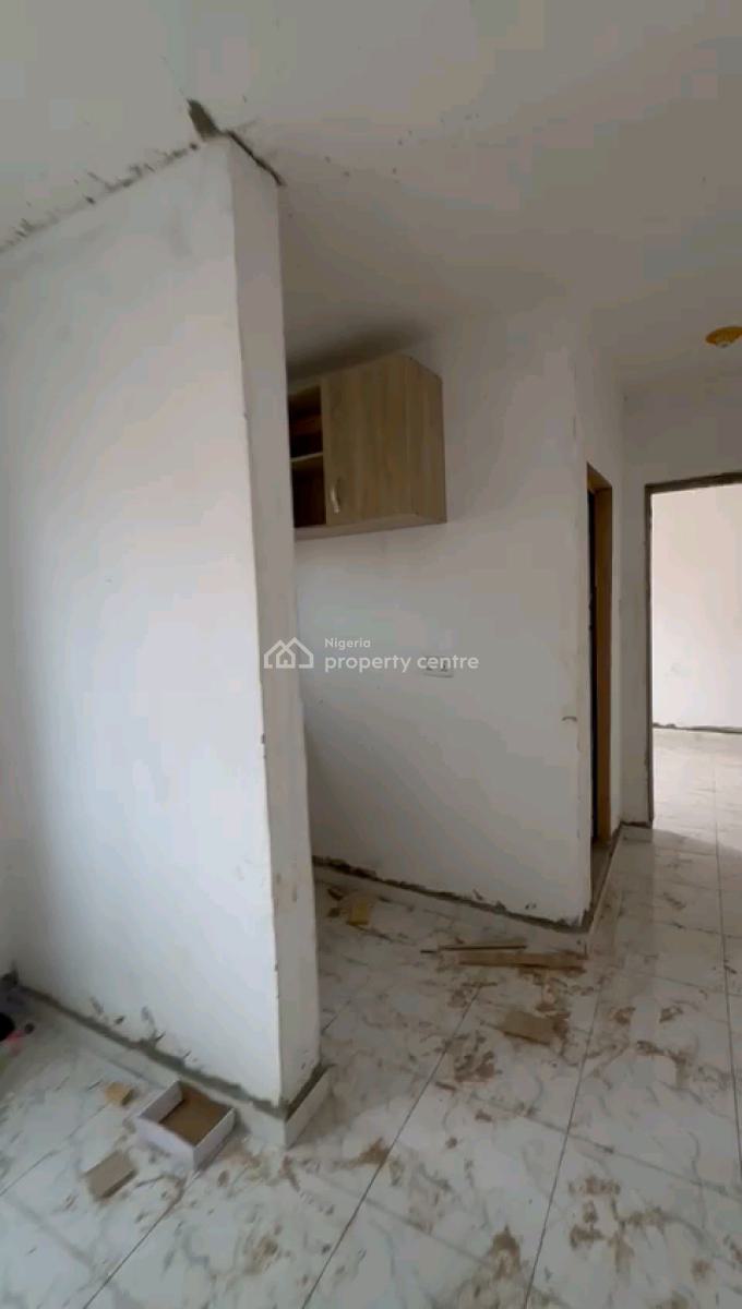 a Decent and Standard Miniflat, Upstairs with 1toilet and Bath, Off Market Street, Shomolu, Lagos, Mini Flat (room and Parlour) for Rent
