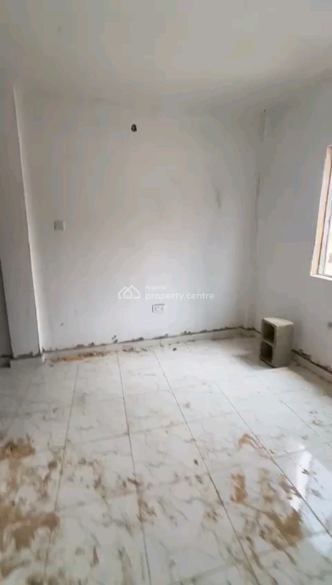 a Decent and Standard Miniflat, Upstairs with 1toilet and Bath, Off Market Street, Shomolu, Lagos, Mini Flat (room and Parlour) for Rent
