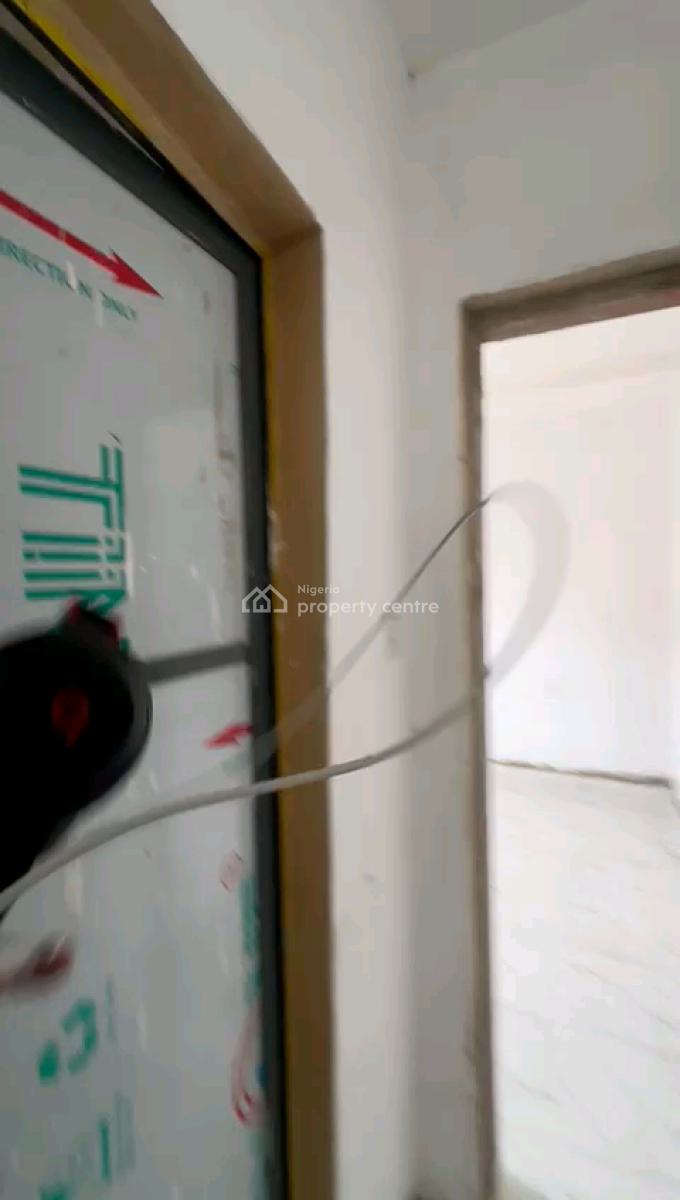 a Decent and Standard Miniflat, Upstairs with 1toilet and Bath, Off Market Street, Shomolu, Lagos, Mini Flat (room and Parlour) for Rent