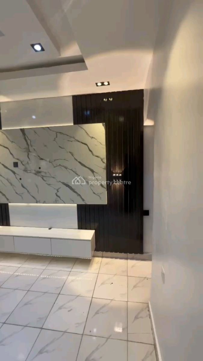a Relatively New ‎and Standard Miniflat, Upstairs with 1toilet and Bat, Apata Street, Shomolu, Lagos, Mini Flat (room and Parlour) for Rent