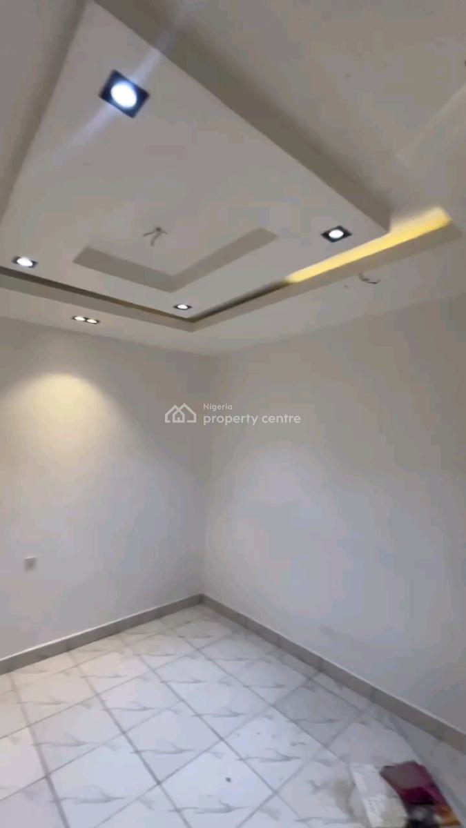 a Relatively New ‎and Standard Miniflat, Upstairs with 1toilet and Bat, Apata Street, Shomolu, Lagos, Mini Flat (room and Parlour) for Rent