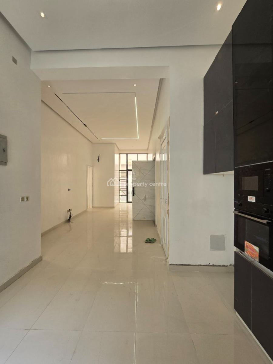 Brand New 3bedroom Apartment with a Room Bq, Lekki Phase 1, Lekki, Lagos, Flat / Apartment for Sale