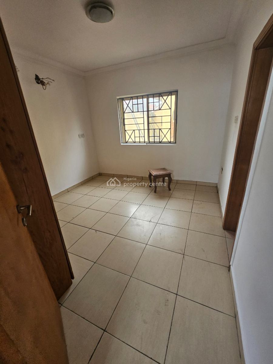 2-bedroom Terrace, Lekki Phase 1, Lekki, Lagos, Terraced Duplex for Rent