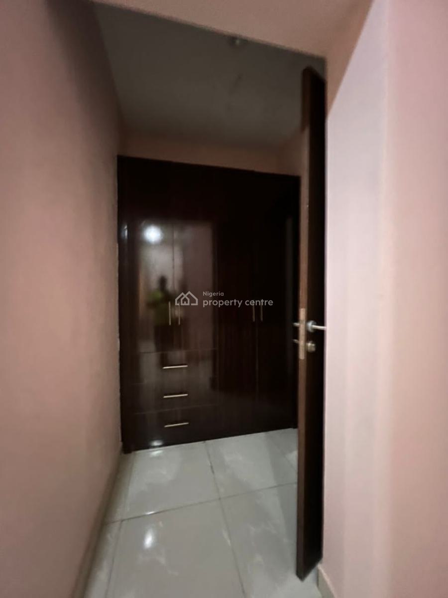 Luxury 3 Beds Flat Apartment, Gilmore, Jahi, Abuja, Flat / Apartment for Rent