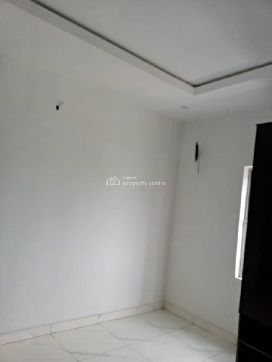 Luxury and Neat 3 Bedroom Apartment in a Secured Estate, University View Estate, Sangotedo, Ajah, Lagos, Flat / Apartment for Rent