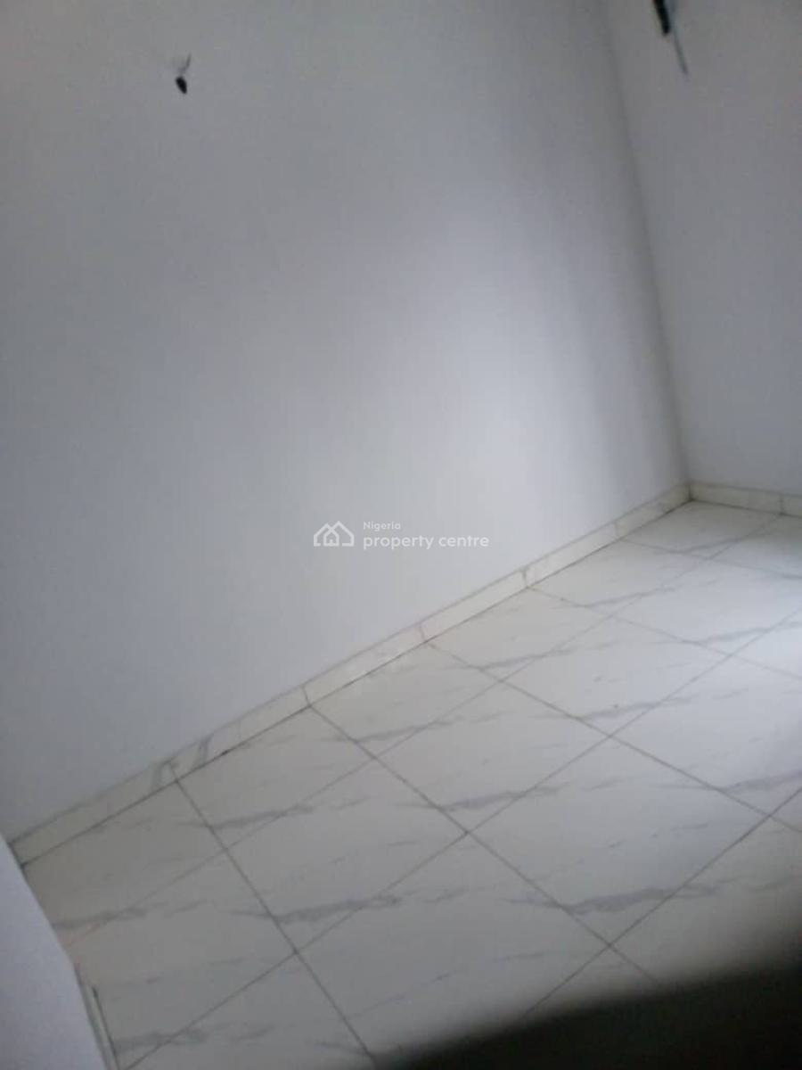 Luxury and Neat 3 Bedroom Apartment in a Secured Estate, University View Estate, Sangotedo, Ajah, Lagos, Flat / Apartment for Rent