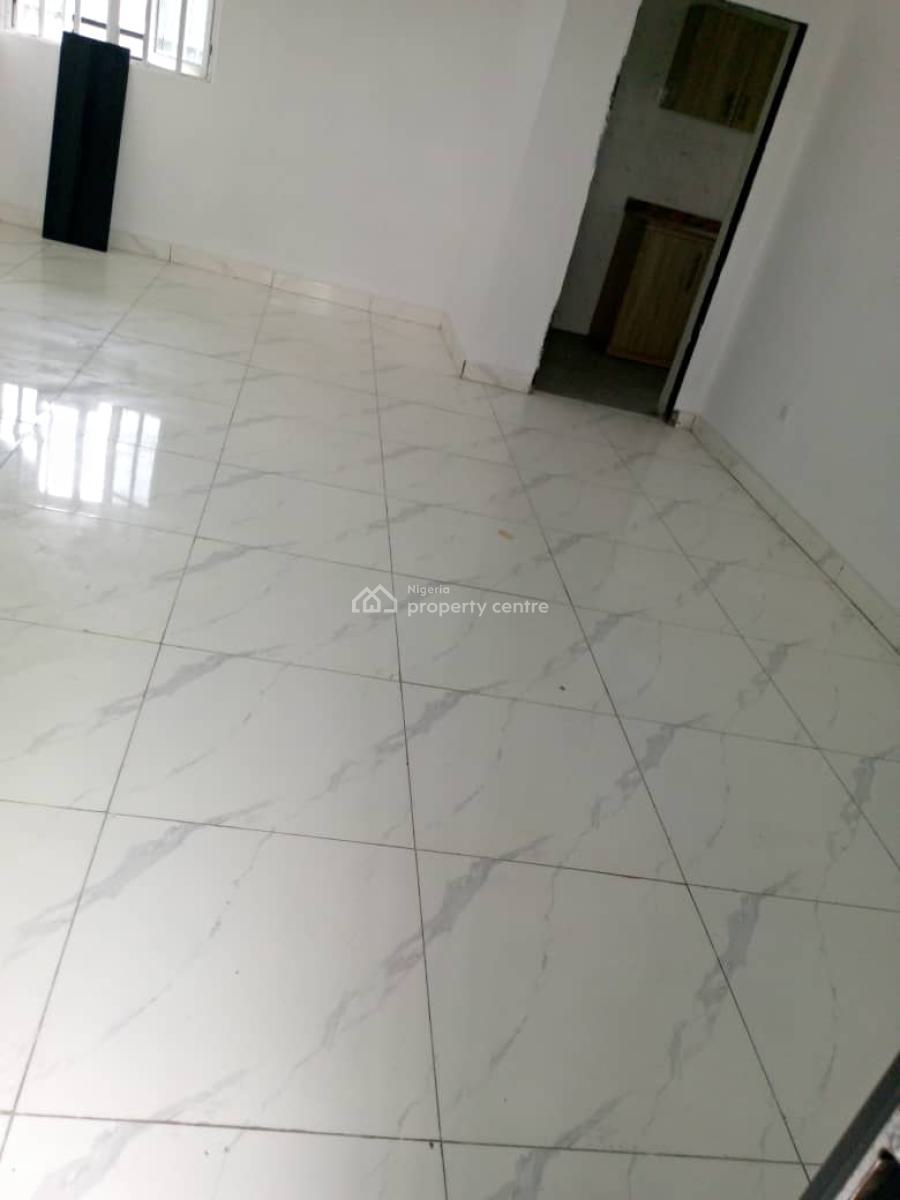Luxury and Neat 3 Bedroom Apartment in a Secured Estate, University View Estate, Sangotedo, Ajah, Lagos, Flat / Apartment for Rent
