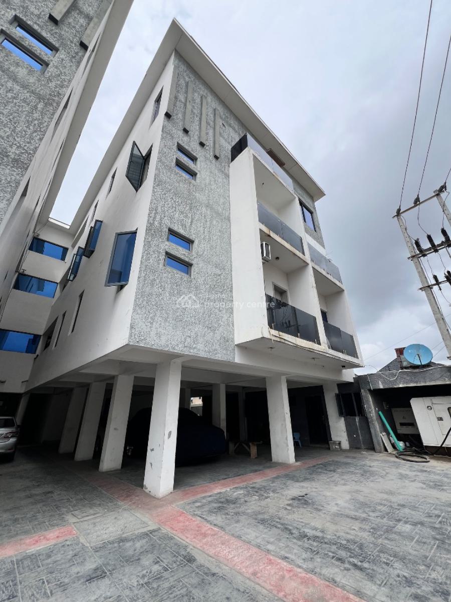 Spacious 2 Bedroom Apartment, Lekki, Lagos, Flat / Apartment for Rent