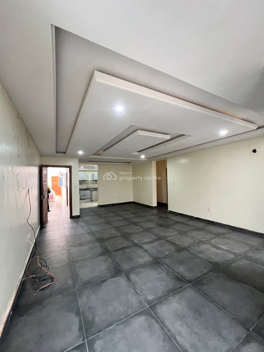 Spacious 2 Bedroom Apartment, Lekki, Lagos, Flat / Apartment for Rent