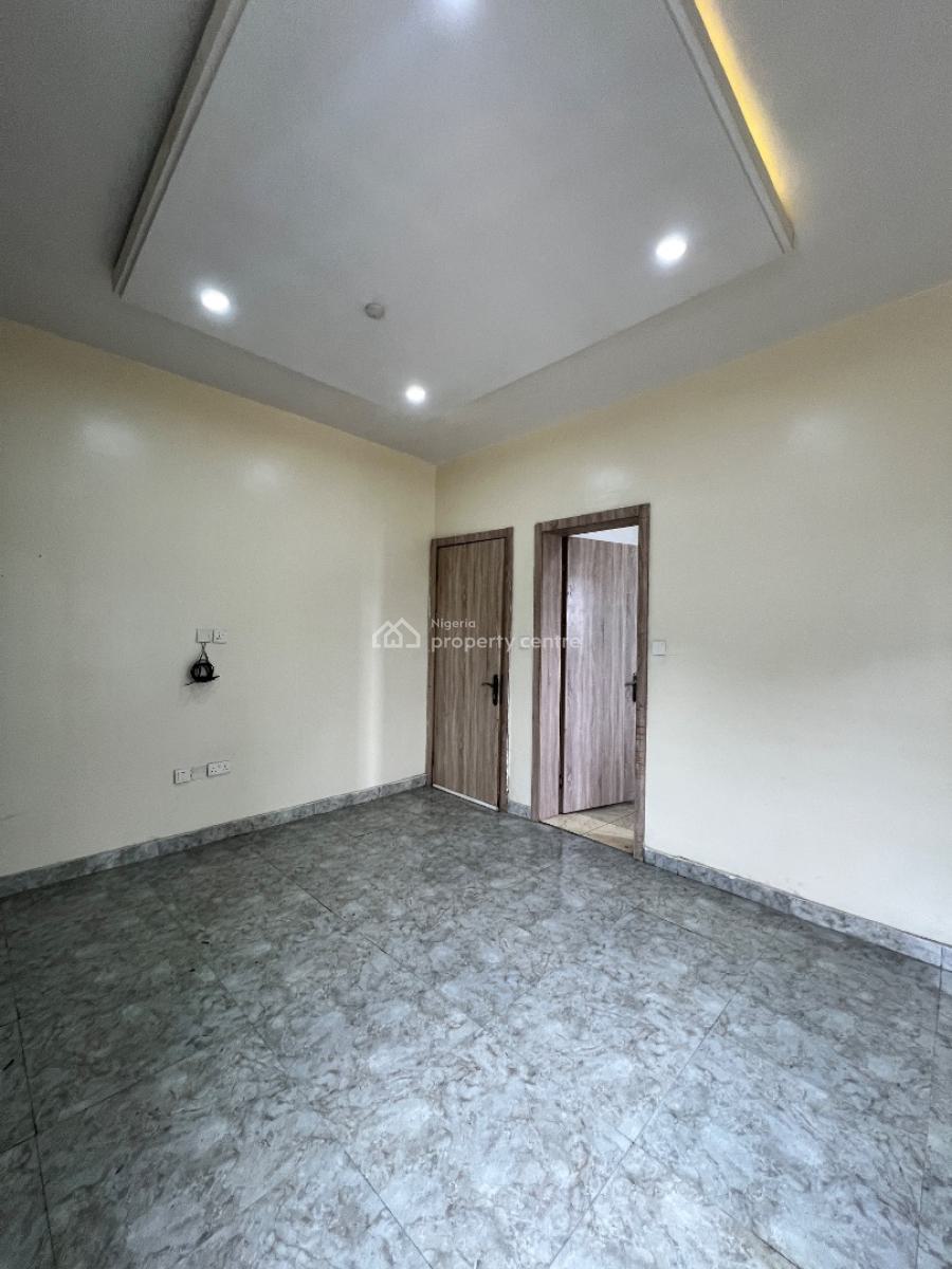 Spacious 2 Bedroom Apartment, Lekki, Lagos, Flat / Apartment for Rent