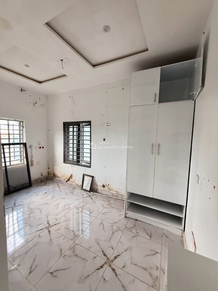 Well Built 2 Beds Flat Apartment, Gilmore, Jahi, Abuja, Flat / Apartment for Rent