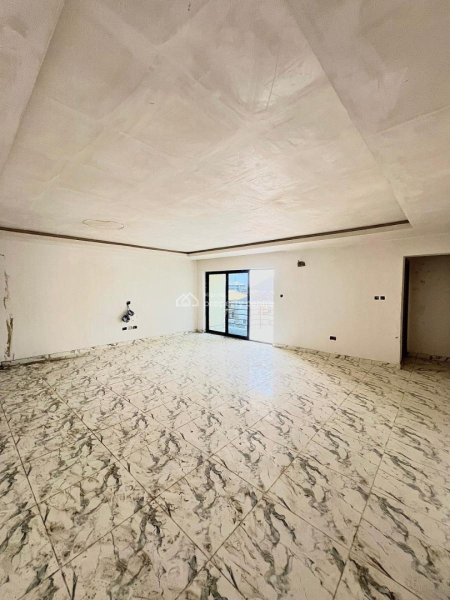 Luxury & Very Spacious 2 Bedroom Penthouse with Elevator, Gym, Pool, Lekki Phase 1, Lekki, Lagos, Flat / Apartment for Rent
