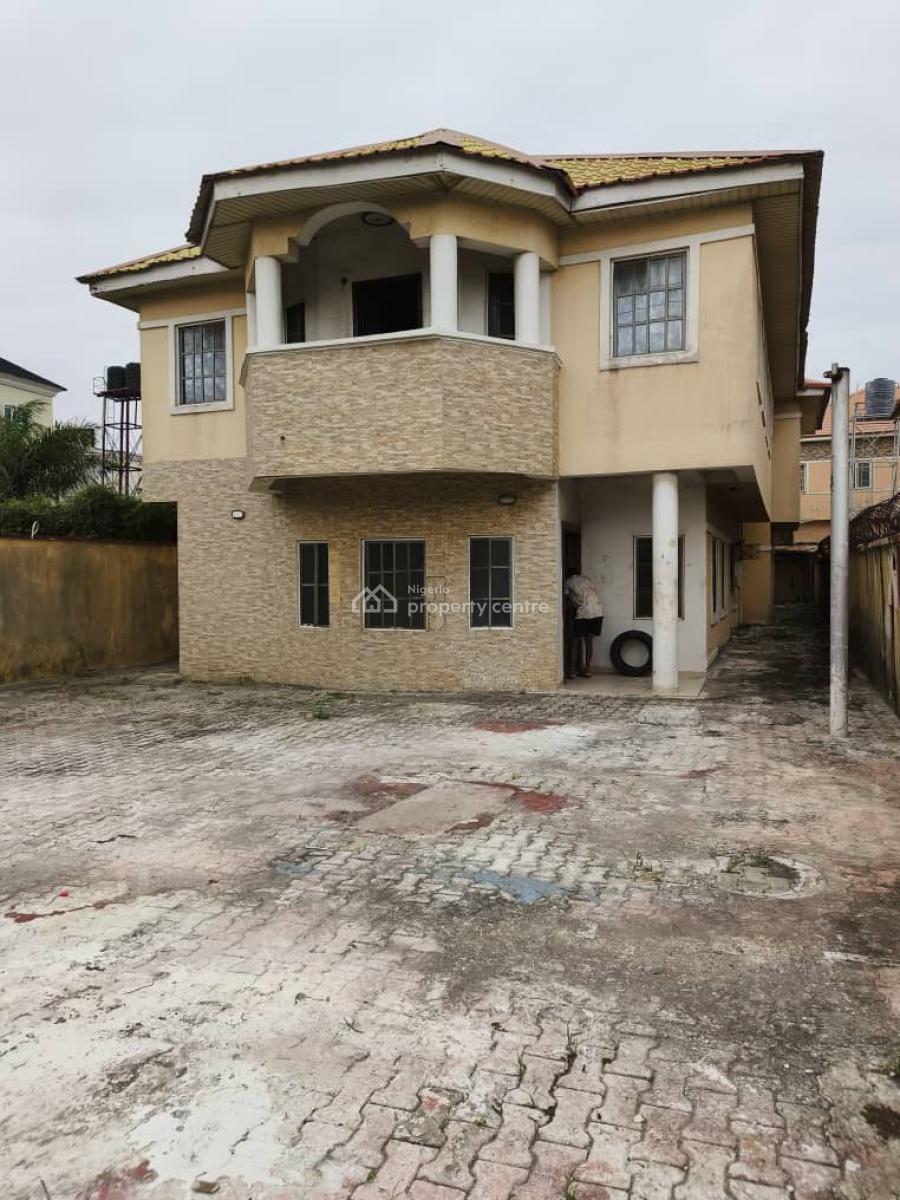 Renovated 3 Bedrooms Duplex with Bqs, New Road, Lekki, Lagos, Detached Duplex for Rent