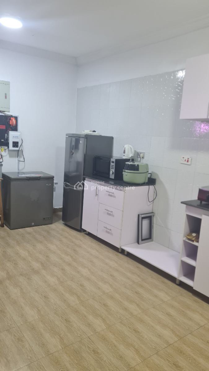 Luxurious 3-bedroom Apartment, Afra Estate, Olutoye Crescent, Adeniyi Jones, Adeniyi Jones, Ikeja, Lagos, Flat / Apartment Short Let