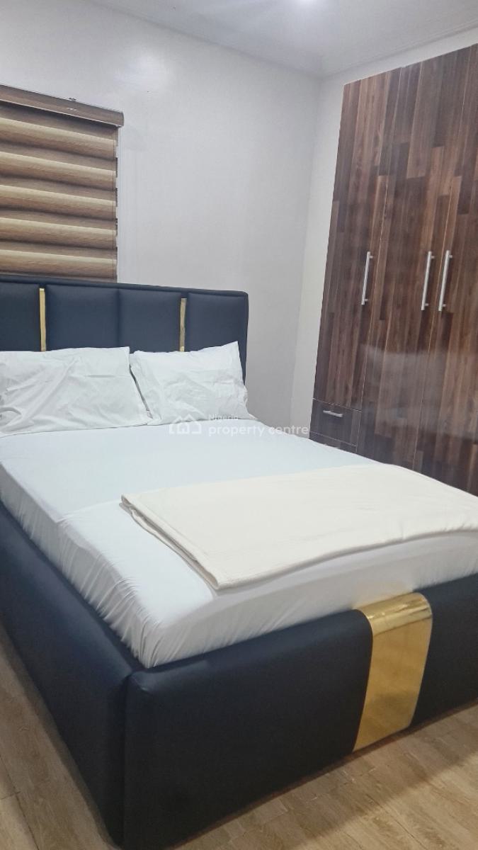 Luxurious 3-bedroom Apartment, Afra Estate, Olutoye Crescent, Adeniyi Jones, Adeniyi Jones, Ikeja, Lagos, Flat / Apartment Short Let