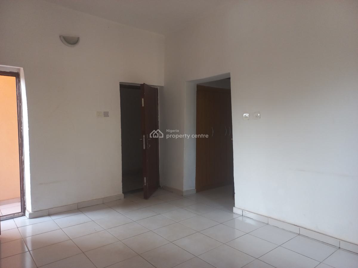 Clean 3 Bedrooms Flat [ First Floor], By Vio, Mabushi, Abuja, House for Rent