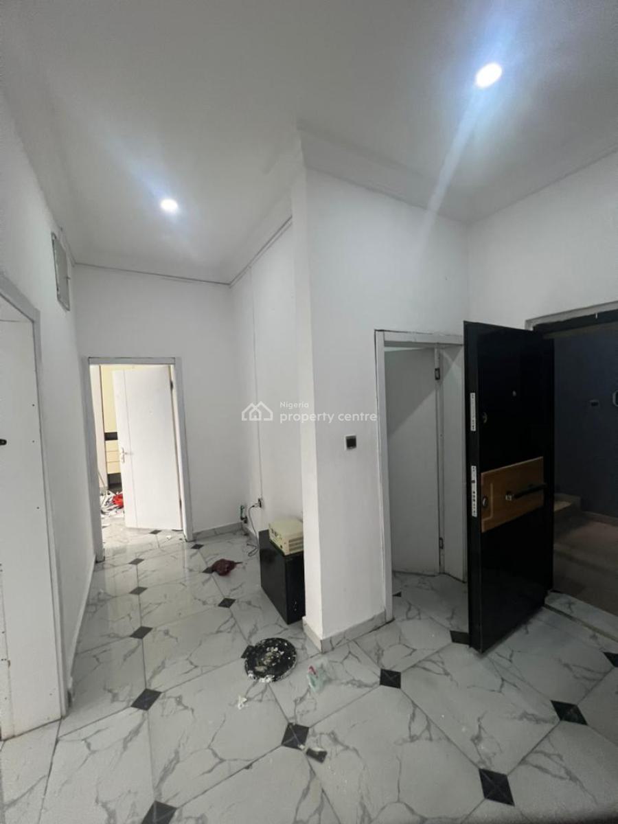 Well Renovated 2 Bedrooms Flat, Orchid, Lekki, Lagos, Flat / Apartment for Rent