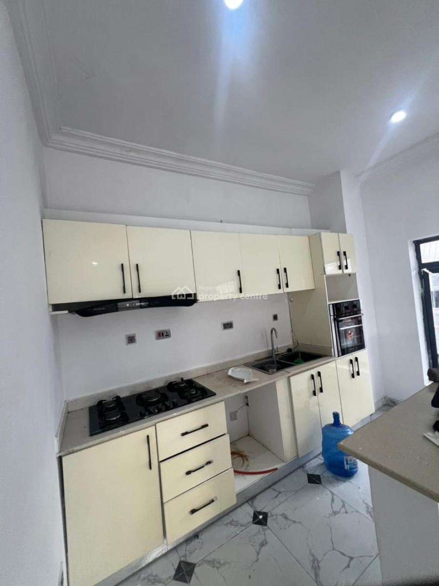Well Renovated 2 Bedrooms Flat, Orchid, Lekki, Lagos, Flat / Apartment for Rent