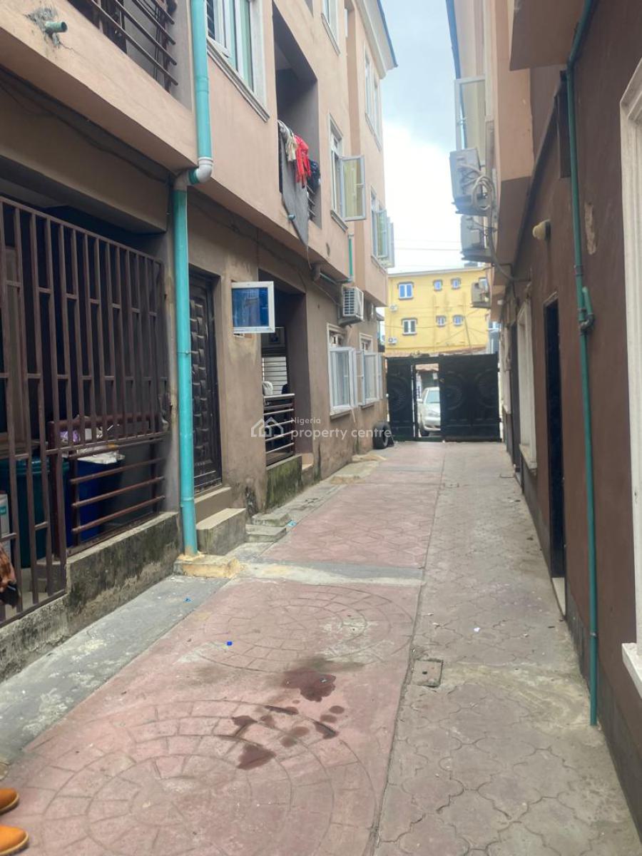 Clean Mini Flat / Apartment, Isheri, Gra Phase 1, Magodo, Lagos, Mini Flat (room and Parlour) for Rent