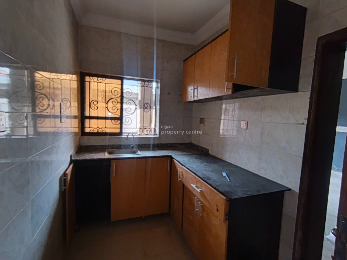 2 Bedrooms Flat, Itamaga, Ikorodu, Lagos, Flat / Apartment for Rent