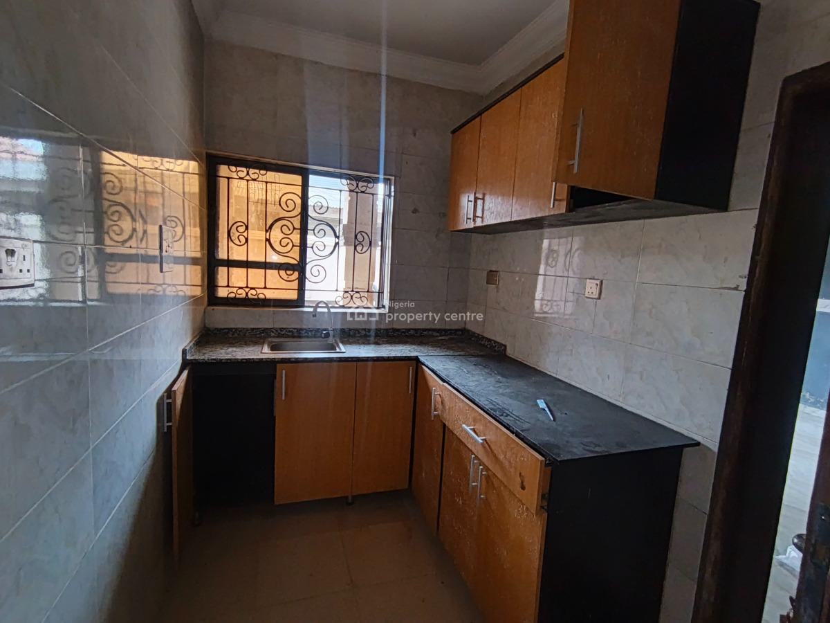 2 Bedrooms Flat, Itamaga, Ikorodu, Lagos, Flat / Apartment for Rent