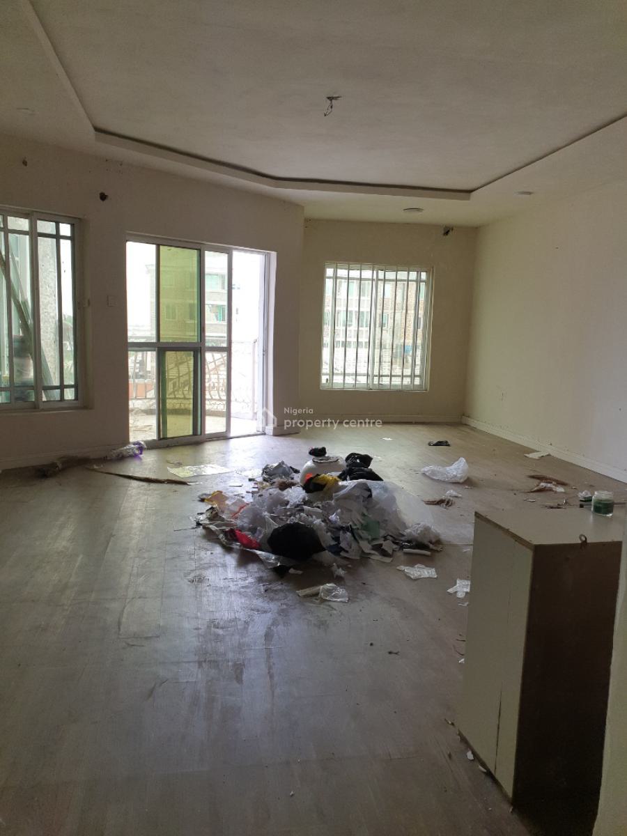 Spacious 2 Bedrooms Flat, New Road, Alpha Beach, Lekki, Lagos, Flat / Apartment for Rent