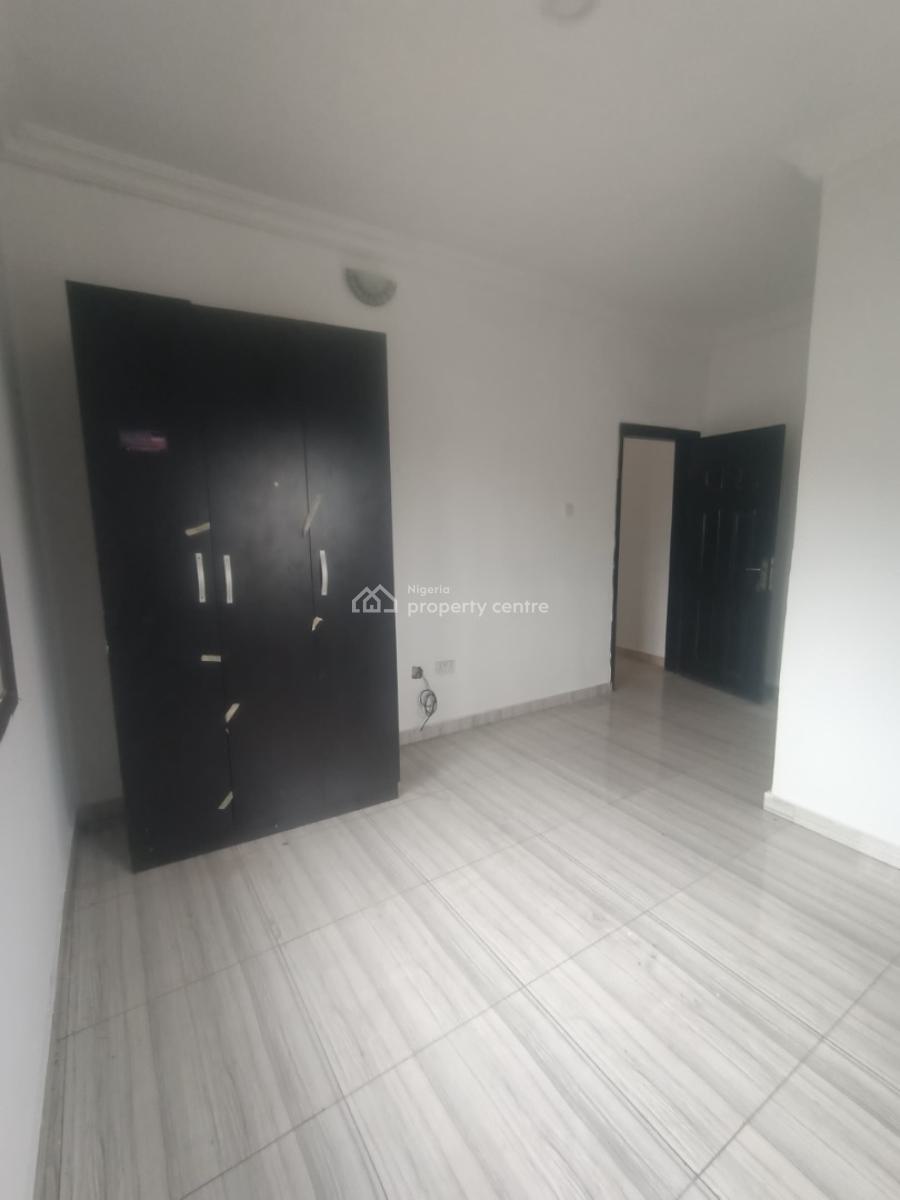 Standard and Clean 2 Bedrooms Apartment, Ado Road, Before The Roundabout, Ado, Ajah, Lagos, Flat / Apartment for Rent
