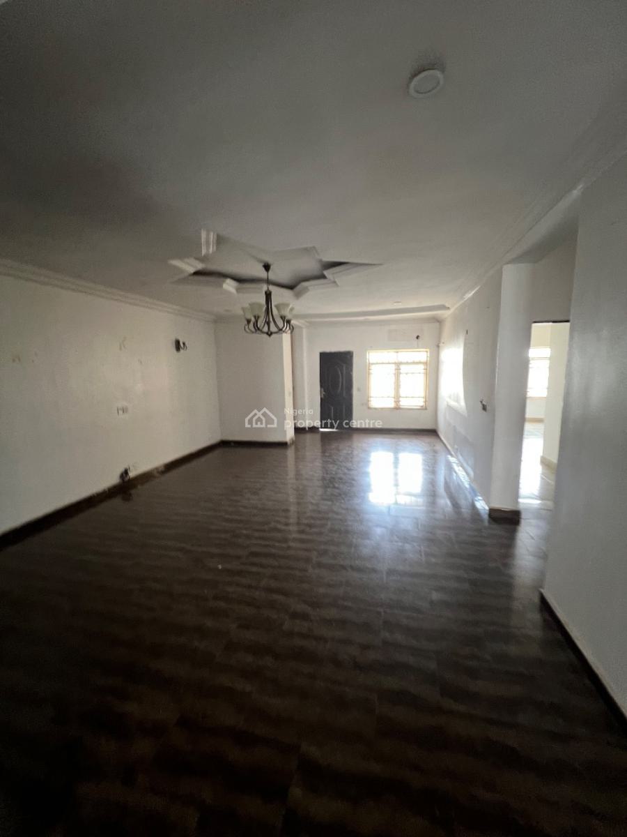 Spacious 3 Bedroom Flat, 2nd Floor, Tarred Rd, Wuye Main, Tarred Rd, Wuye, Abuja, Flat / Apartment for Rent